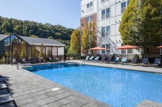 2 Bedroom 2 Bath - 8