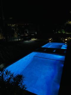 Chalé de Luxo - Piscina Aquecida e Banheira - 3