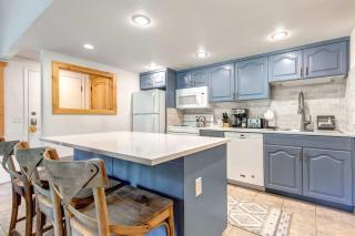 Two Lofts Mountain Views Gas Fireplace Shared Seasonal Hot Tub & Pools - 7