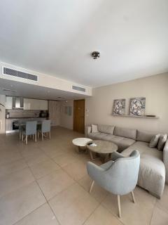 Mangroovy 2BD Pool with a Sea View - 1