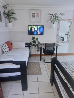 Oasis Self-catering Apartment 2 - 3