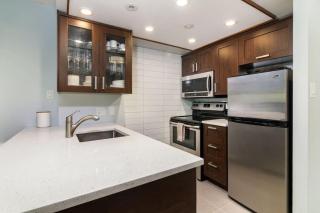 Luxury 2-Bed Whistler Village - 4