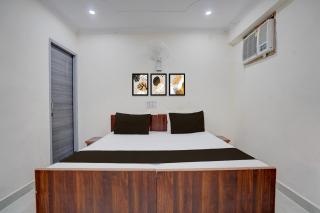 Hotel O Jagdamba Homestay Hotel & Guest House - 2