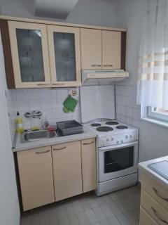Central Apartment with Private Parking - 2