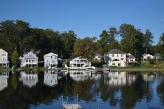 Family Friendly Lakefront Retreat with Private Dock, 2 Hrs from NYC - 9