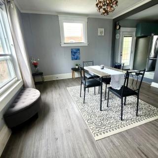 Spacious family house near white water walk and Clifton Hill Niagara - 8