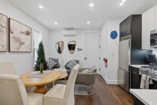 Chic 2BR NYC Access & World Cup Stay with Parking - 0