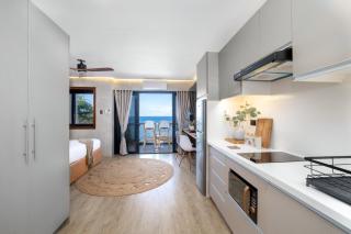Bonbon Beach House - 0