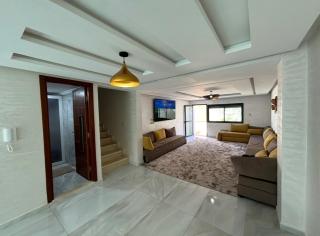 Luxury Duplex - Private Pool & Sound of Waves - 9