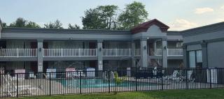HomeTowne Studios by Red Roof Bordentown - McGuire AFB - 3
