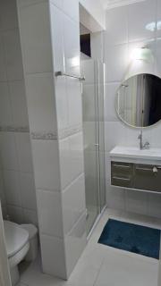Apartamento pé na areia Guarujá 3 quartos 3 banheiros sala cozinha equipada - 5