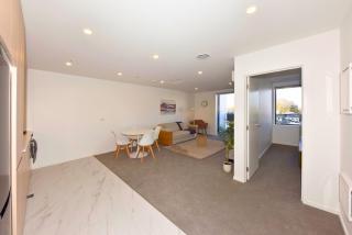 Chic and Stylish 1BR Apartment in Manchester Street - 2