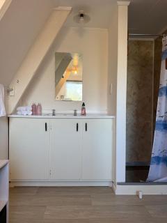 Awhina's Lodge - 2