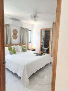 NEW Galley51 Artificial Beach 2 King Bed 2 Bath - 8