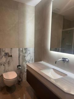 Luxury 3BR Apartment in Sea Breeze Ideal for Families - 2