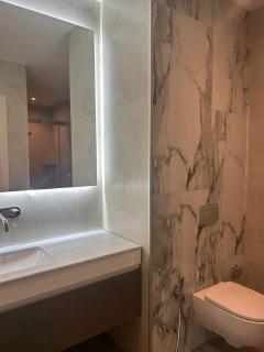 Luxury 3BR Apartment in Sea Breeze Ideal for Families - 1