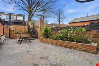 CrewHouse Birmingham Sleeps 3 Free Parking - 8