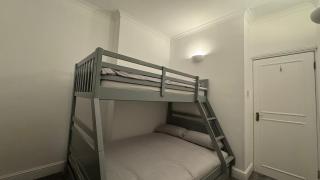 Spacious Flat Putney Sleeps 7 Near Station - 5