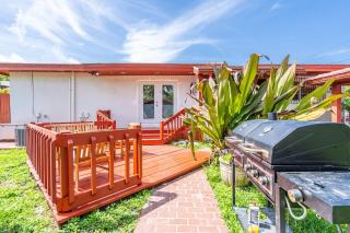 3BR 2BA Tropical Patio Grill - 6