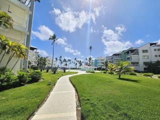 Playa Turquesa 3BR • BBQ • Oceanfront Stay - 7