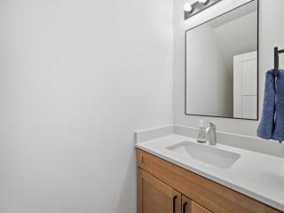 Cozy & Bright 3BR Retreat - 3
