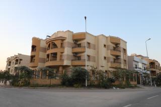 Signature Villa Luxury Apartments - 9