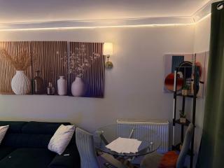 Modern double bed room - 0