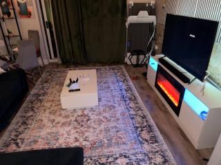 Modern double bed room - 4