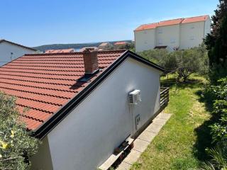 Holiday house with a parking space Banjol, Rab - 25971 - 9