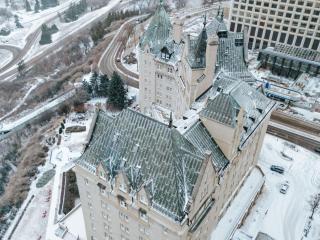 Fairmont Hotel Macdonald - 7