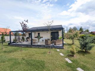 Holiday Home with A - C in Balatonkeresztur 58004 - 9