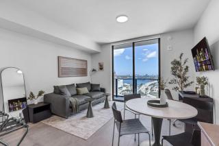 Modern Studio Apartment with Pool Gym - 3