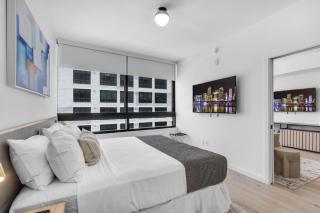 Brand-New Downtown Apartment Near Restaurants Nightlife - 5