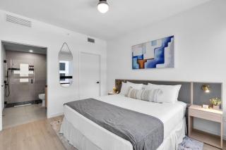 Brand-New Downtown Apartment Near Restaurants Nightlife - 6