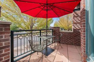 The Bend Brownstone - Rare Downtown Retreat - 4