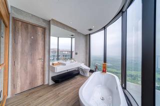 3BR Panorama Lake & Golf Apartment with Bathtub - 3