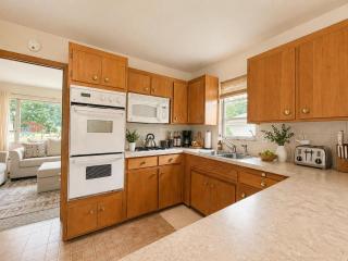Spacious & Bright Family Gem Across Park & Pool! - 7
