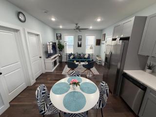 Modern & Spacious Apartment 15 Min to NYC Near MetLife & American Dream - 6