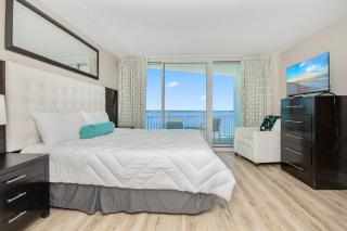 Oceanfront Paradise Sleeps 10 w Stunning Sunrises - 5