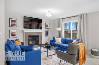 Game Night Retreat - HotTub - AC - FireTable - BBQ - Kingbed - 3