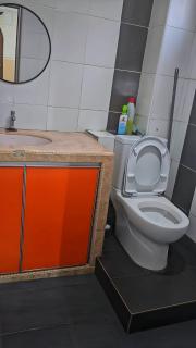 Cozy Large Corner House with garden at Tampoi Indah - 3