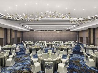 Novotel Mumbai International Airport - 9
