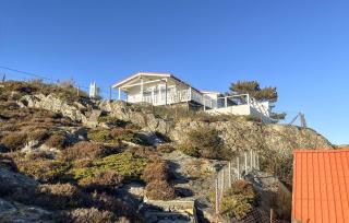 Beach Front Home In Fjell With House Sea View - 2