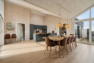 Lovely New-Built Cottage Near Sea - 2