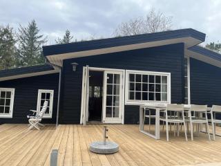 Beautiful House 1St Row To The Water - 7