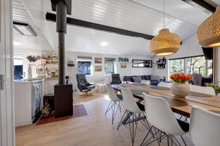 Cozy Summerhouse In An Incredibly Scenic Location - 2