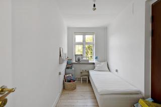 Prime Location Renovated And Charming House In Aarsdale - 1
