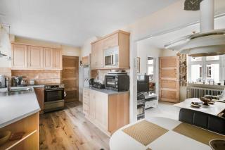 Spacious House With Sea Views From All Rooms - 5
