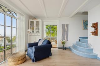 Seaside Charm And Panoramic View - 4