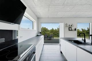 Modern Holiday Home On Adventurous Bornholm - 6
